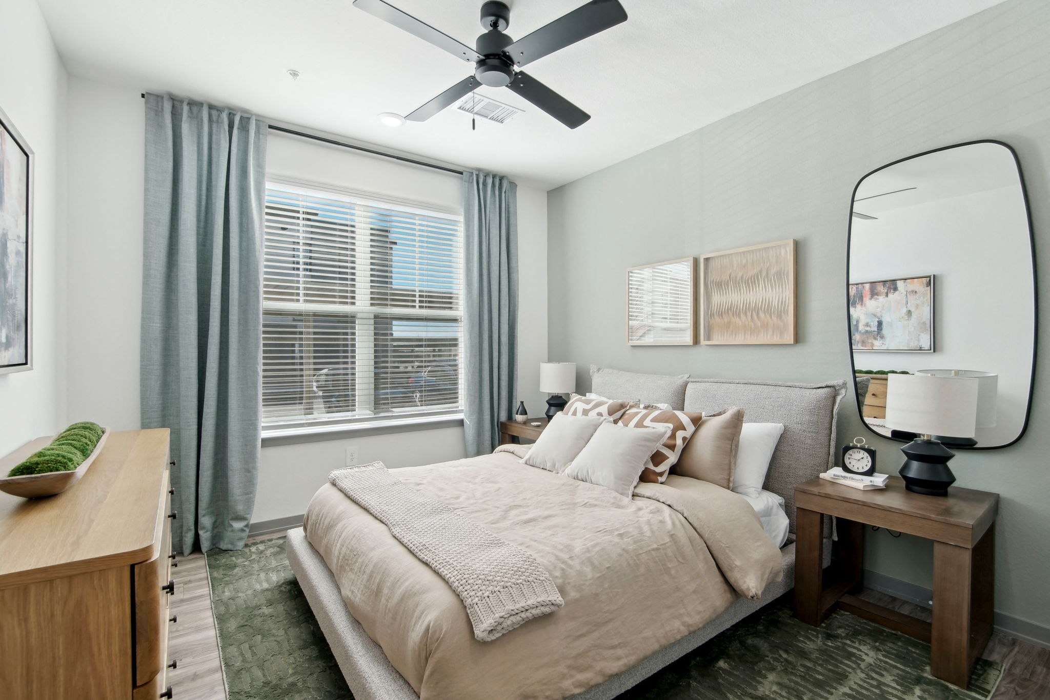 The Maddox Luxury Apartments photo 3